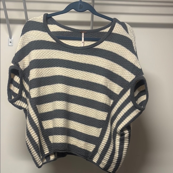 Free People‎ oversized short sleeve Striped Knit top - Picture 1 of 3